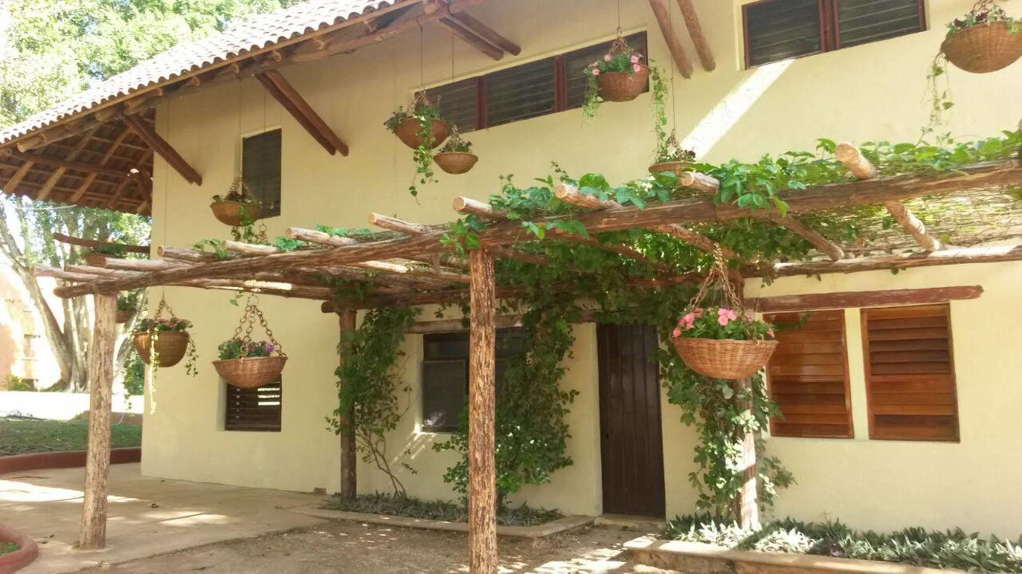 La Casa Del Mago Bed & Breakfast Уксмал Екстериор снимка