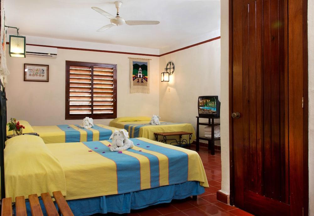 La Casa Del Mago Bed & Breakfast Уксмал Екстериор снимка